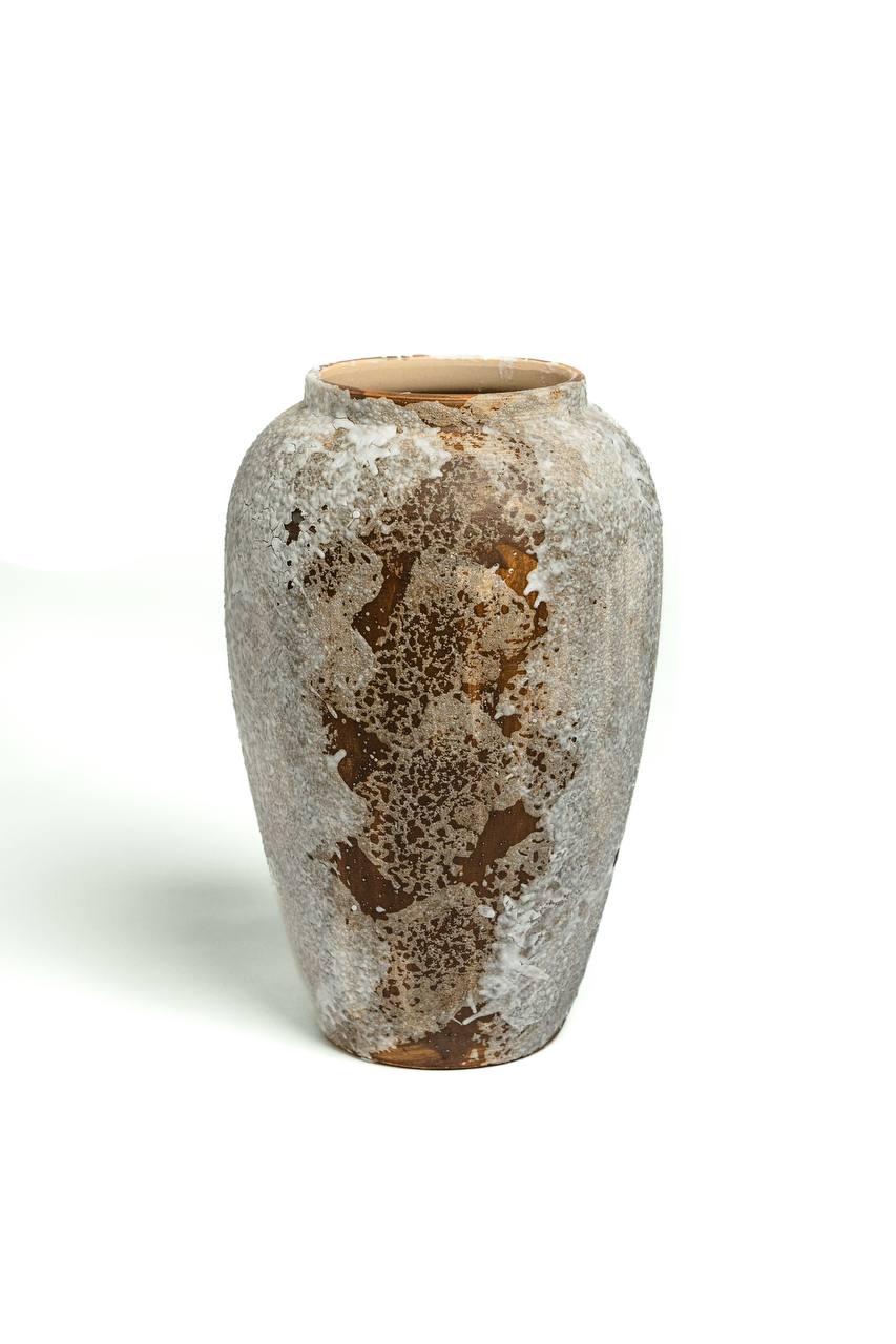 Yue Tall Vessel in Brown with White Glaze