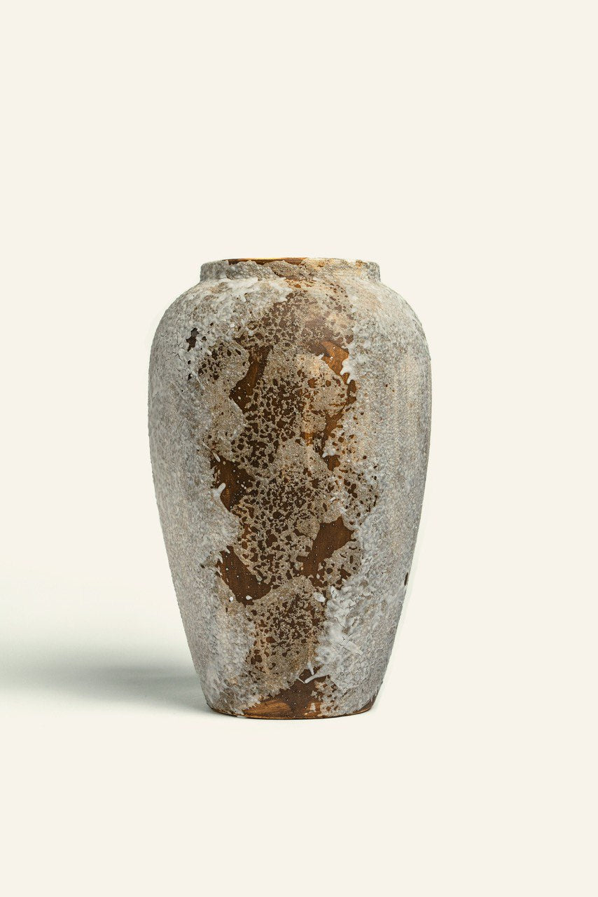 Yue Tall Vessel in Brown with White Glaze